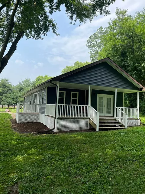 2502 Creek Rd, Clarksville, OH 45113