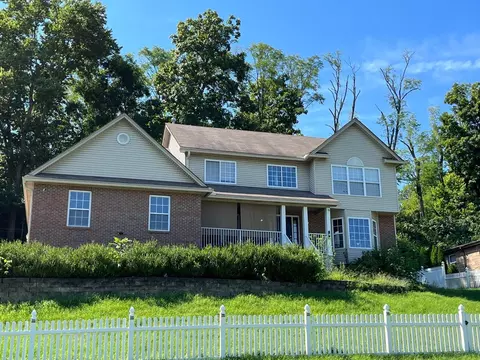 8215 Sheed Rd, Colerain Twp, OH 45247