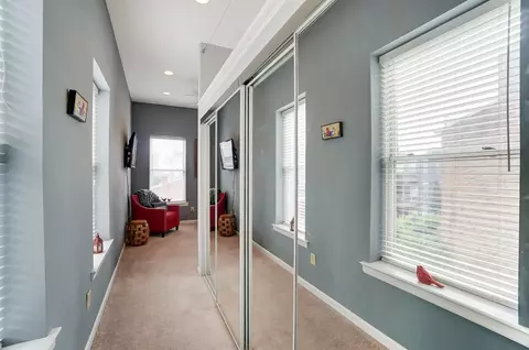 308 Milton St, Cincinnati, OH 45202 photo 21