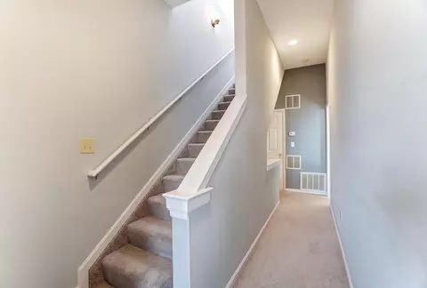 308 Milton St, Cincinnati, OH 45202 photo 25