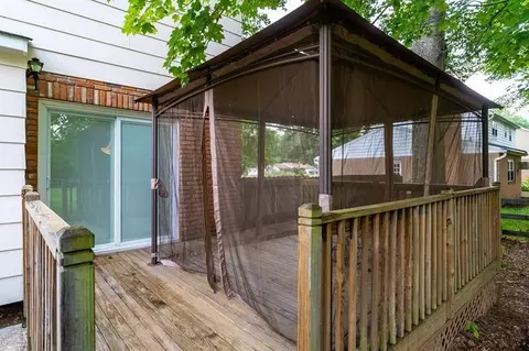 9041 Foxhunter Ln, Cincinnati, OH 45242 photo 33