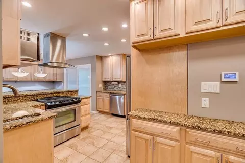 9041 Foxhunter Ln, Cincinnati, OH 45242 photo 8