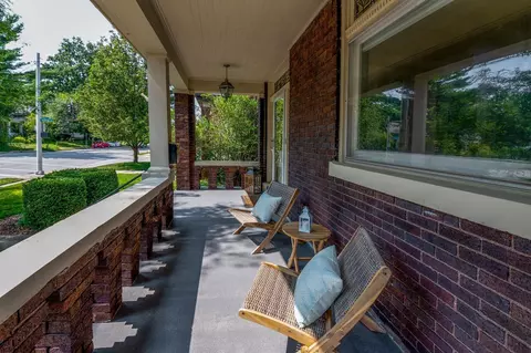 2772 Markbreit Ave, Cincinnati, OH 45209 photo 2