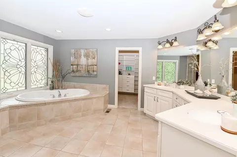 2788 High Pointe Dr, Cincinnati, OH 45244 photo 24