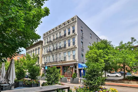 1214 Vine St #9, Cincinnati, OH 45202