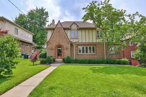 733 Wakefield Dr, Cincinnati, OH 45226