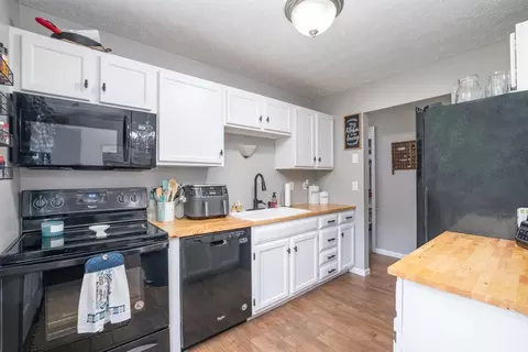 98 Flintstone Dr, Harrison, OH 45030 photo 8
