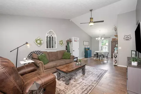 98 Flintstone Dr, Harrison, OH 45030 photo 4