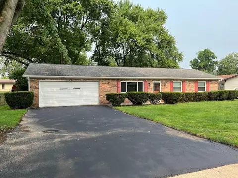 811 Delhi Dr, Trenton, OH 45067