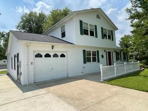2610 Poplar Ridge Dr, Bethel, OH 45106