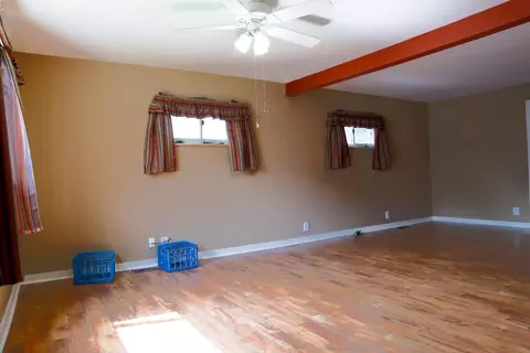 2132 Bataan Dr, Kettering, OH 45420 photo 2