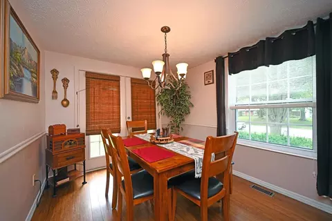 620 Regent Rd, Cincinnati, OH 45245 photo 11