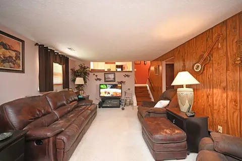 620 Regent Rd, Cincinnati, OH 45245 photo 14