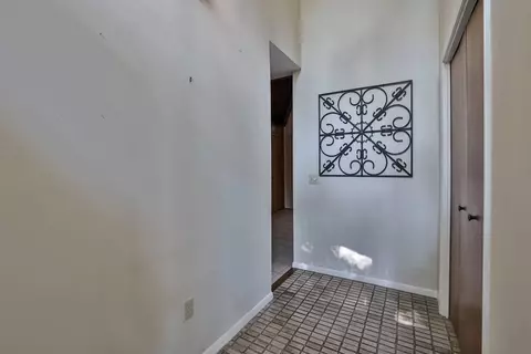 531 Shade Rd, Cincinnati, OH 45255 photo 4