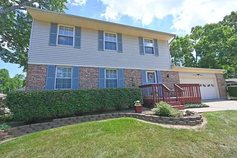 4444 Walnut Xing, Batavia, OH 45103 photo 2