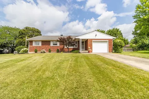 330 Sunset Ct, Monroe, OH 45050