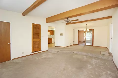 596 Terrace View Dr, Cincinnati, OH 45255 photo 4