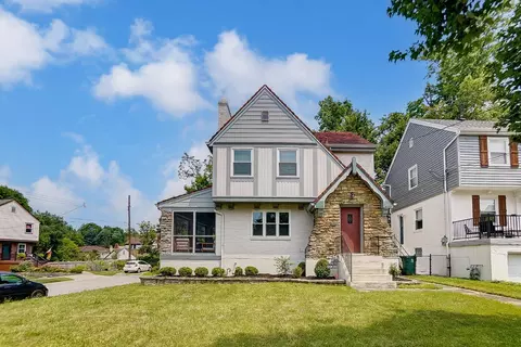 2902 Mapleleaf Ave, Cincinnati, OH 45212