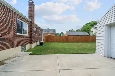 1716 Marilyn Ln, Cincinnati, OH 45231 photo 21
