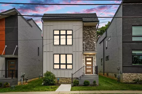 3866 Duck Crk, Cincinnati, OH 45227