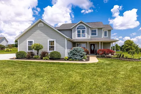 1858 Reily Woods Ln, Oxford, OH 45056