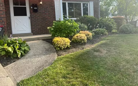 1104 Oldwick Dr, Reading, OH 45215 photo 2