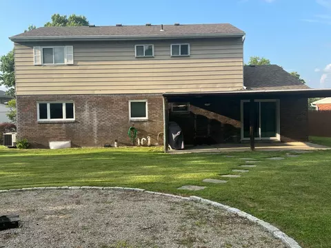 1104 Oldwick Dr, Reading, OH 45215 photo 3