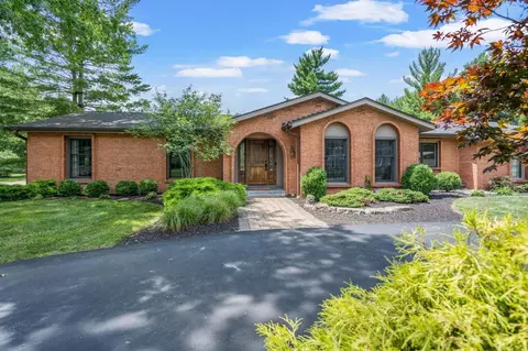 10601 Adventure Ln, Montgomery, OH 45242