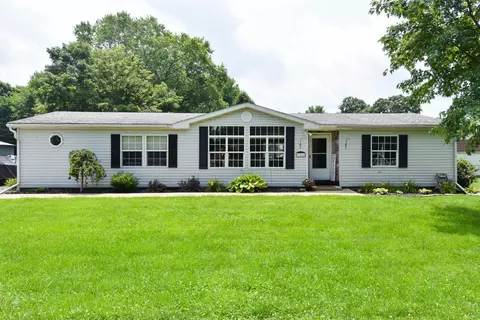 166 Walnut St, Somerville, OH 45064