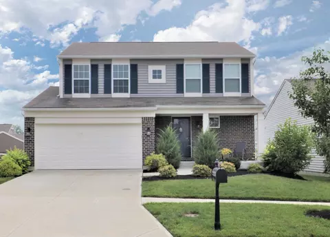 1566 Black Wolf Dr, Lebanon, OH 45036