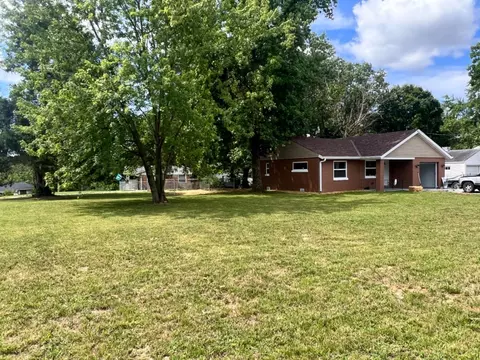 1671 Hudepohl Ln, Cincinnati, OH 45231