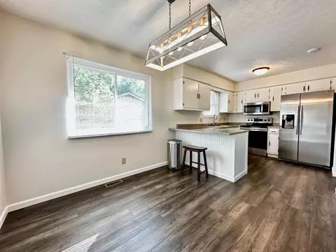 647 C St, Hamilton, OH 45013 photo 6