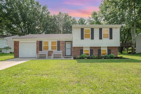 4784 Shadowood Ct, Cincinnati, OH 45244