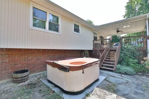 669 Chateau Dr, Cincinnati, OH 45244 photo 22
