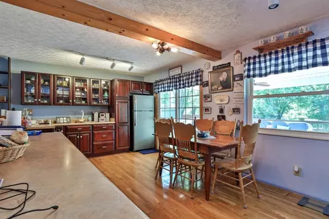 669 Chateau Dr, Cincinnati, OH 45244 photo 9
