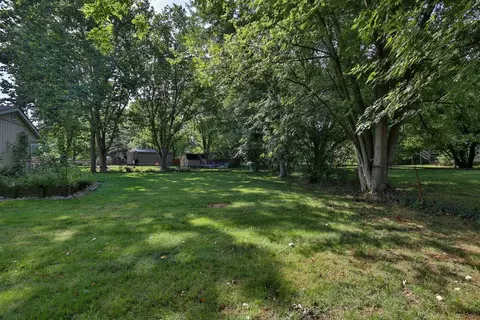 669 Chateau Dr, Cincinnati, OH 45244 photo 25