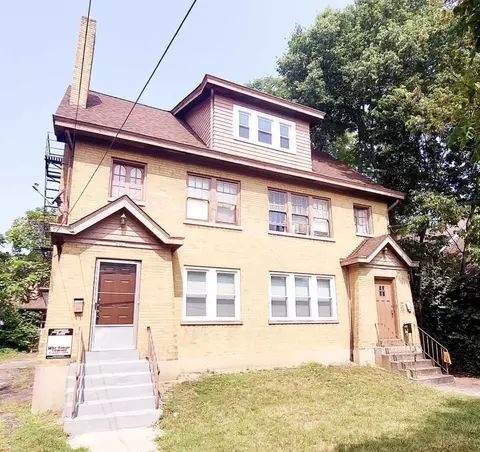 6113 Gladys, Cincinnati, OH 45224
