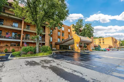 3533 Amberacres Dr #105, Cincinnati, OH 45237