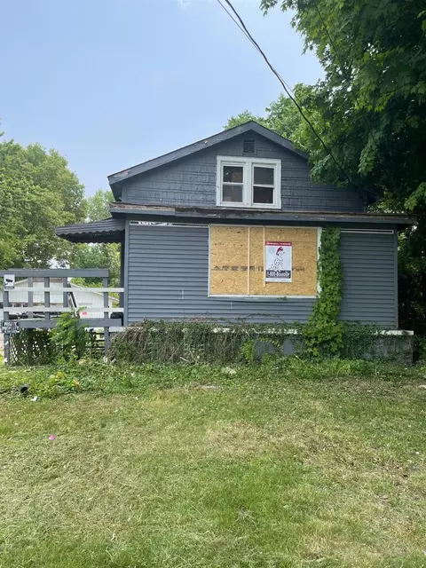 8240 Pippin Rd, Colerain Twp, OH 45239