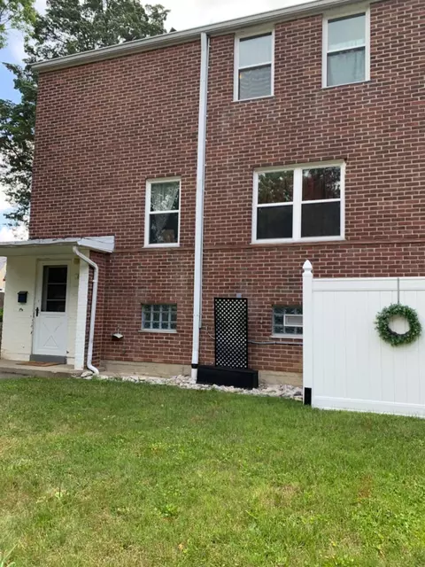 2 Burnham, Greenhills, OH 45218