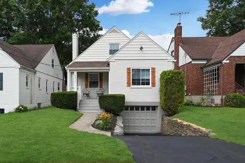 6617 Palmetto St, Cincinnati, OH 45227