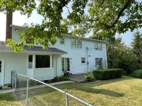 11199 Embassy Dr, Forest Park, OH 45240 photo 3
