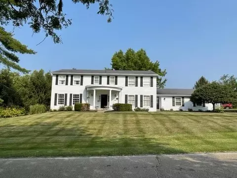 11199 Embassy Dr, Forest Park, OH 45240