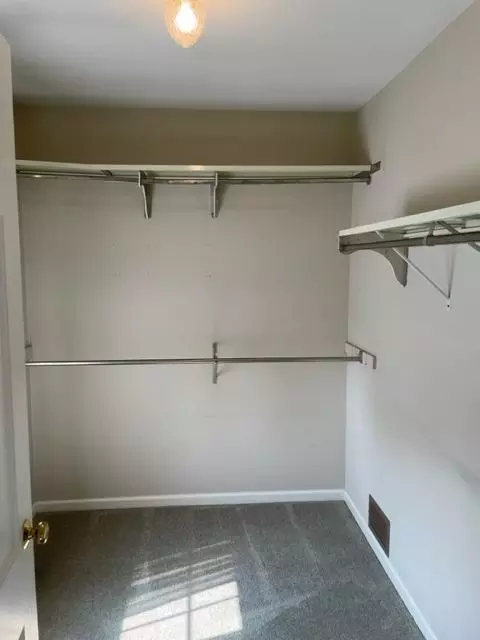 11199 Embassy Dr, Forest Park, OH 45240 photo 19