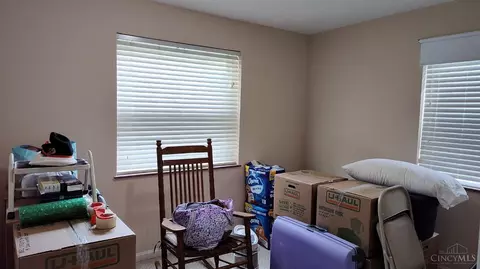 126 E Crest Dr, Reading, OH 45215 photo 10