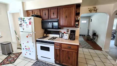 126 E Crest Dr, Reading, OH 45215 photo 7