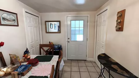 126 E Crest Dr, Reading, OH 45215 photo 8