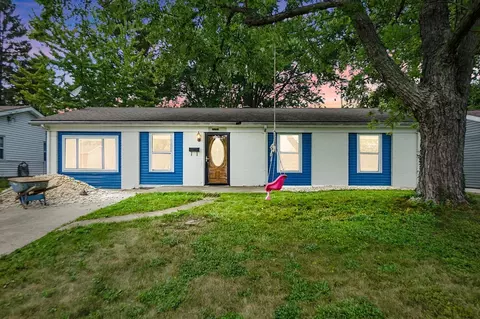 2760 Brampton Dr, Colerain Twp, OH 45251