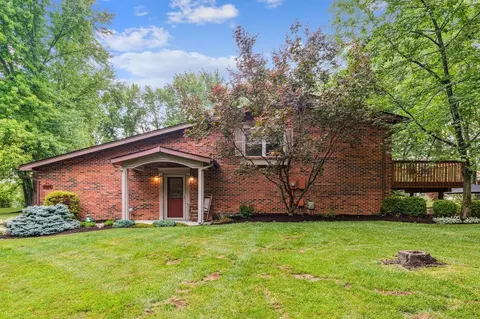 5448 Overlook Dr, Milford, OH 45150