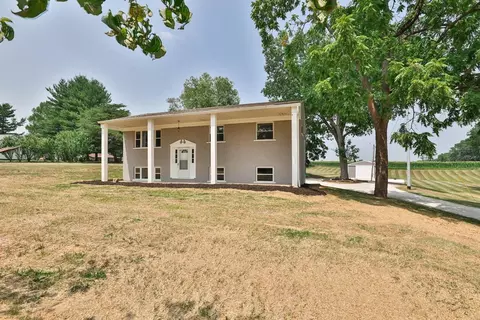 1001 Bay Rd, West Harrison, IN 47060
